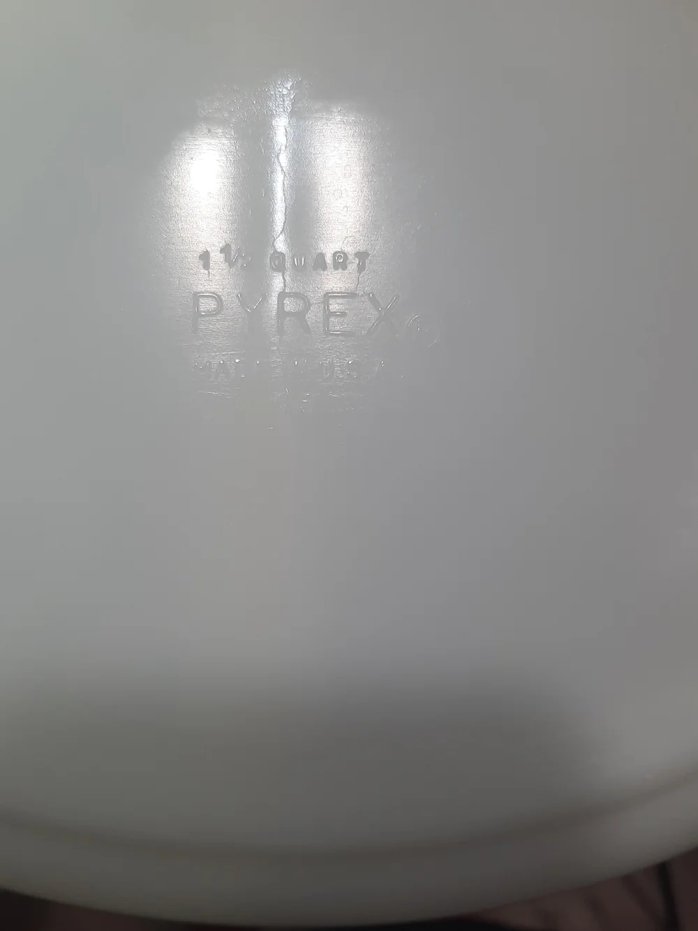 Pyrex vintage white
